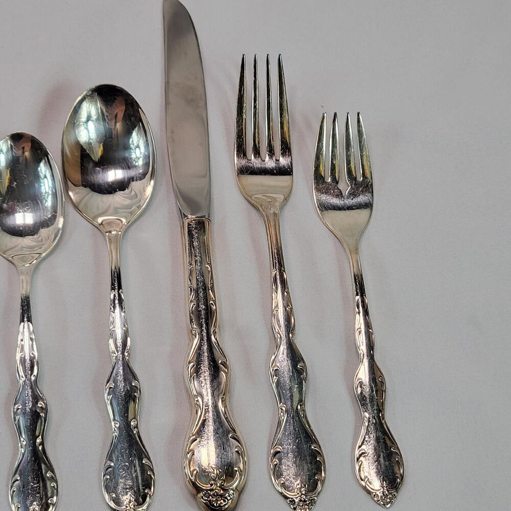 Rogers Camelot Melody Silverplate 5 Piece Place Setting Silverware 1964 - Picture 4 of 6